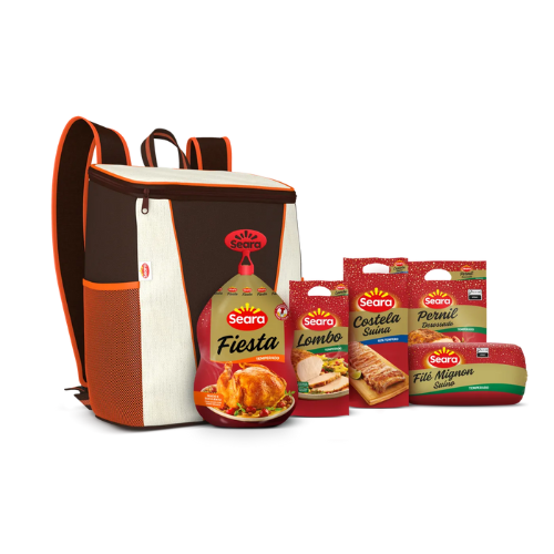 Kit Ano Novo com uma bolsa térmica marrom com detalhes laranja e cinco produtos alimentícios. Os itens são: um frango temperado 