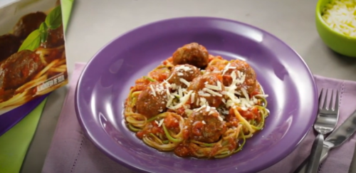 Espaguete de Abobrinha com Almôndega Vegetal