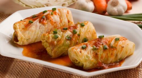 Charuto de Frango com Arroz de Lentilha e Tahine