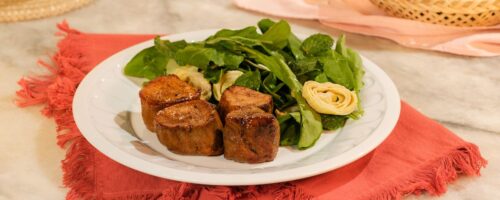 Filé Mignon Suíno com Salada de Alcachofra