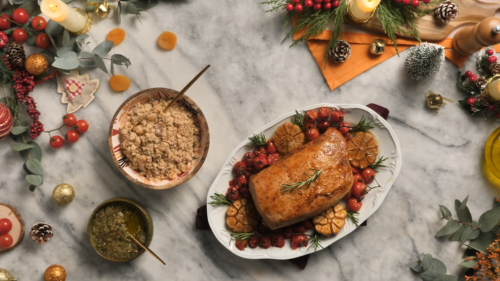 Lombo Assado com Tomate, Alho e Molho de Ervas