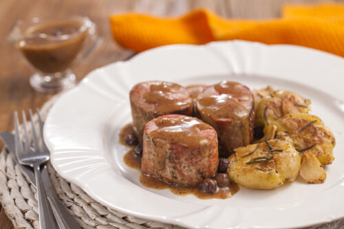 Medalhão de Filé Mignon Suíno com Batata e Porcine