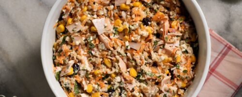 Peito de Peru na Salada de Arroz Sete Grãos com Queijo Cottage e Hortelã