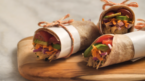 Wrap com Frango Desfiado e Avocado