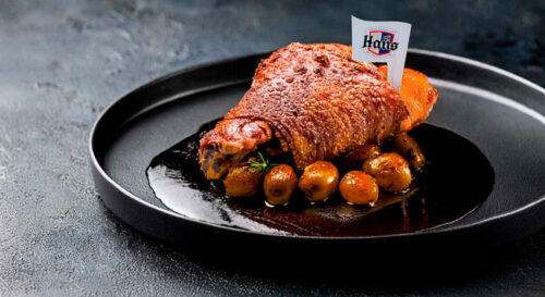Joelho de porco com molho de cerveja preta
