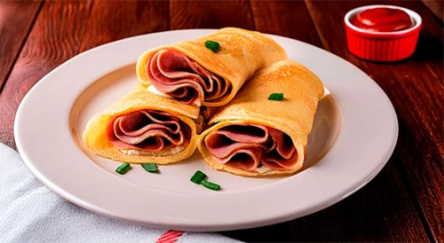 Crepe de mortadela royal com creme de ricota