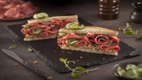 Sanduíche de Mortadela Seara Defumada com Berinjela Oriental