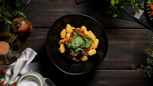 Costela Suína Assada com Nhoque de Mandioquinha