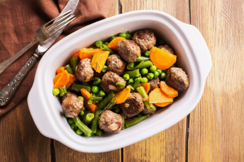 Almôndega com Legumes Assados