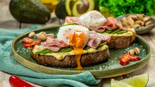 Avocado Toast com Mortadela Italiana