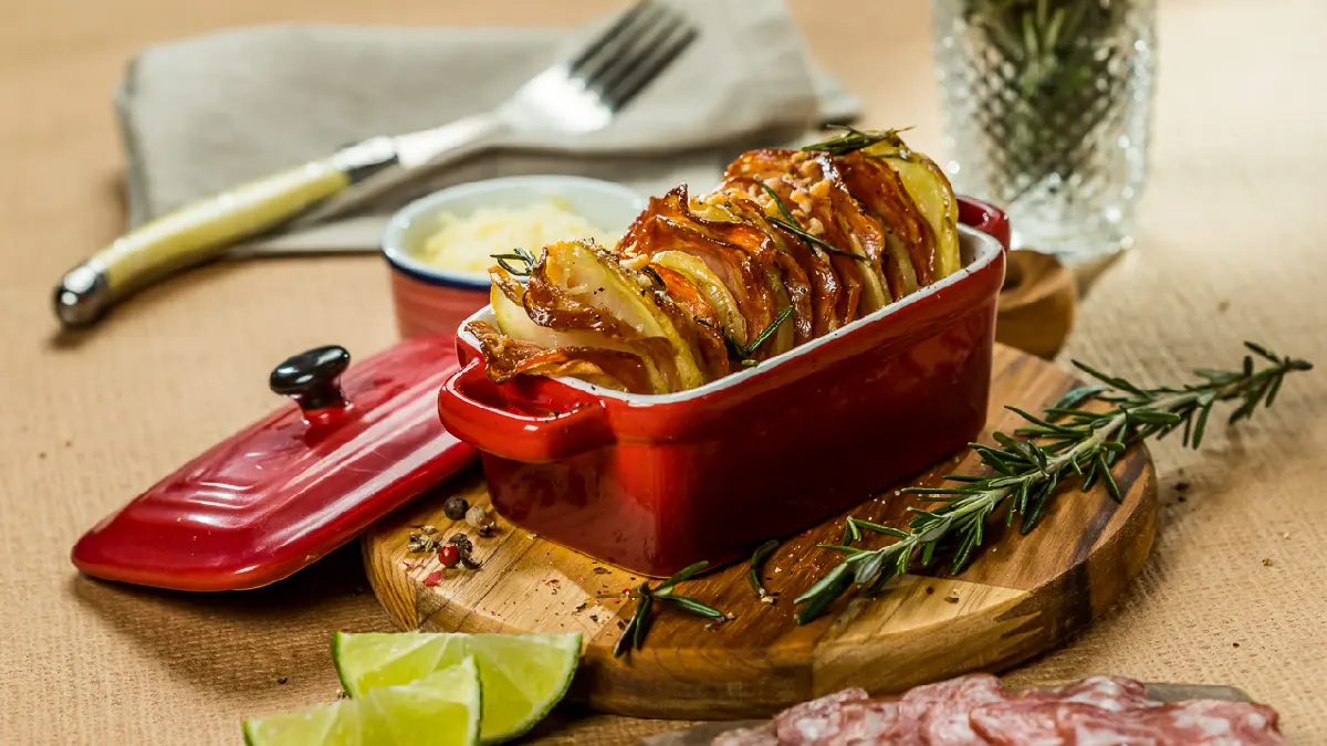 Batata Gratinada com Salame Defumado