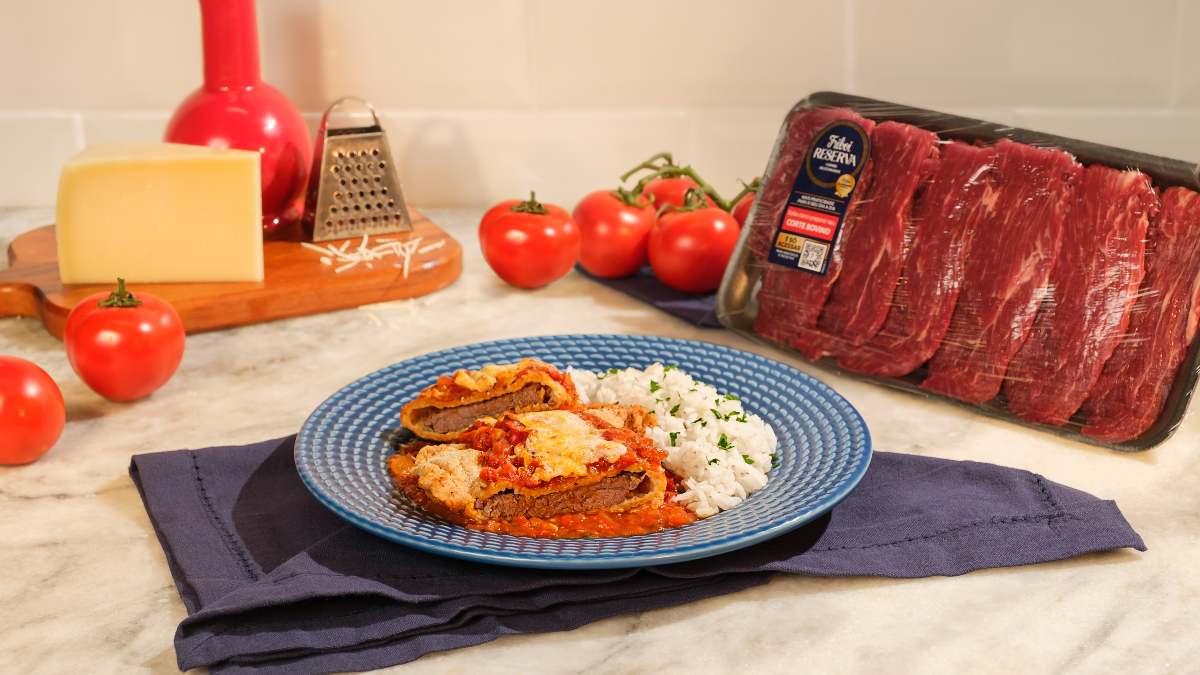 Bife à parmegiana na airfryer: veja como preparar com praticidade