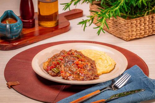 Como fritar um bife perfeito sem sujeira no fogão?
