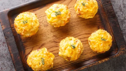 Você precisa conhecer essa receita fit e proteica de bolinho de batata-doce na airfryer