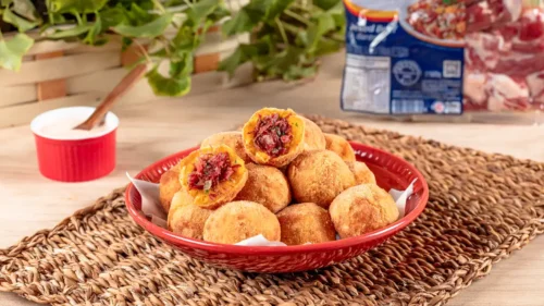 Bolinho de carne seca com abóbora