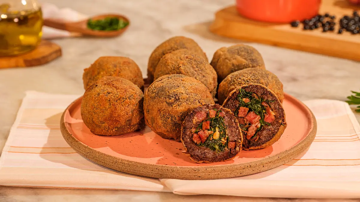 Esses são os tira-gostos deliciosos que carregam a identidade brasileira