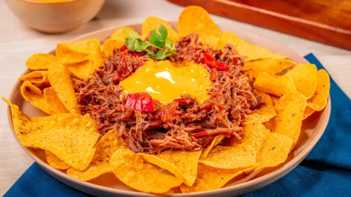 Comida de Carnaval: 10 petiscos para quem vai acompanhar os desfiles na TV