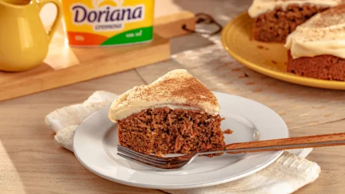Carrot cake (bolo de cenoura americano)