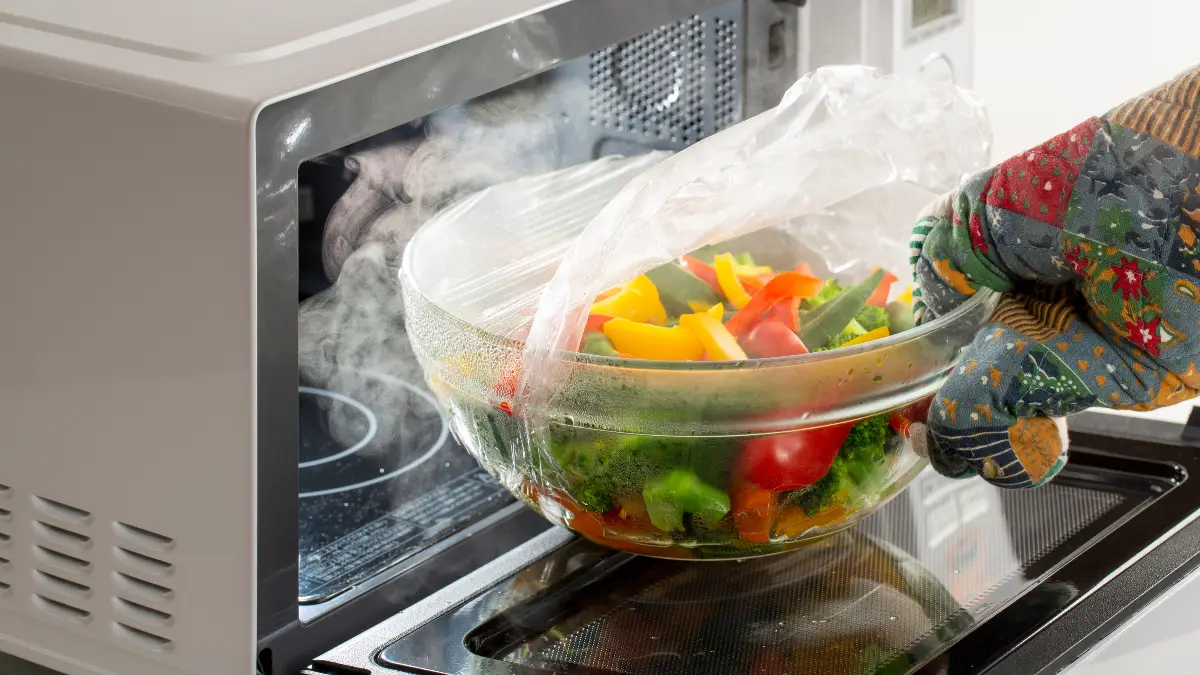 Como cozinhar legumes no micro-ondas? Anote essa dica e economize tempo nos preparos 