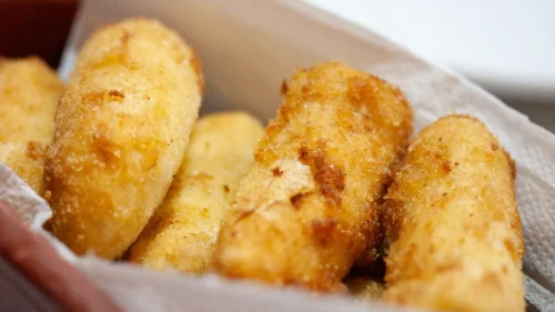 Como fazer banana à milanesa crocante e sequinha? Aprenda essa receita simples e saudável