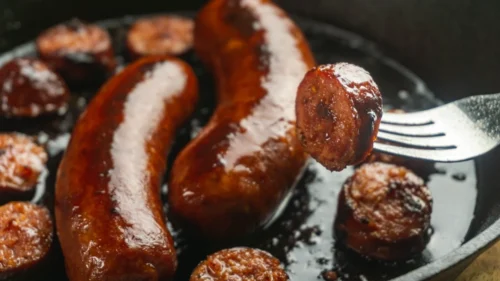 Como fritar linguiça: 7 dicas fáceis para preparar sem respingar