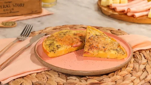 Crepioca recheada com peito de peru