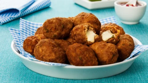 Croquete de Carne Moída Recheado com Muçarela