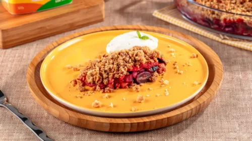 Crumble de frutas tropicais