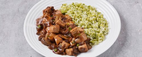 Filé Mignon Suíno ao Molho de Cogumelos e Arroz de Brócolis