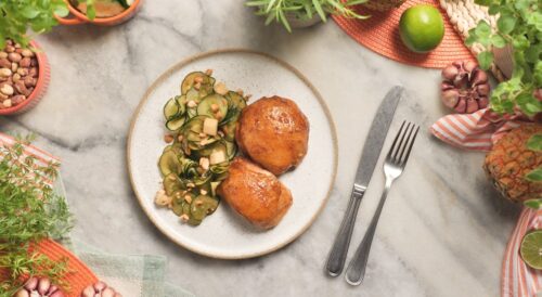 Frango com Maionese e Salada de Pepino