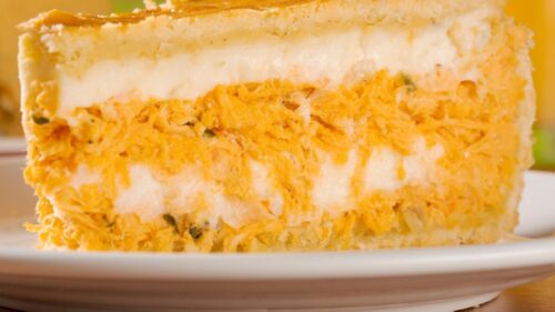 Empadão de frango combina com o que? Confira 5 ideias de acompanhamentos