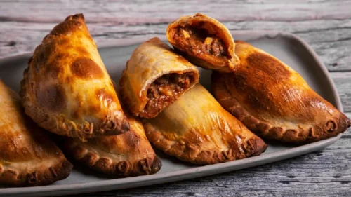 Empanada: conheça a origem e aprenda a preparar