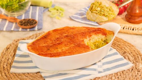 Aprenda a fazer esse escondidinho de bacalhau para economizar na ceia de Natal