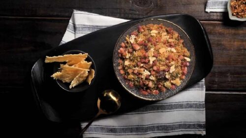 Farofa de Bacon feita de Pão de Forma, Ervas e Especiarias