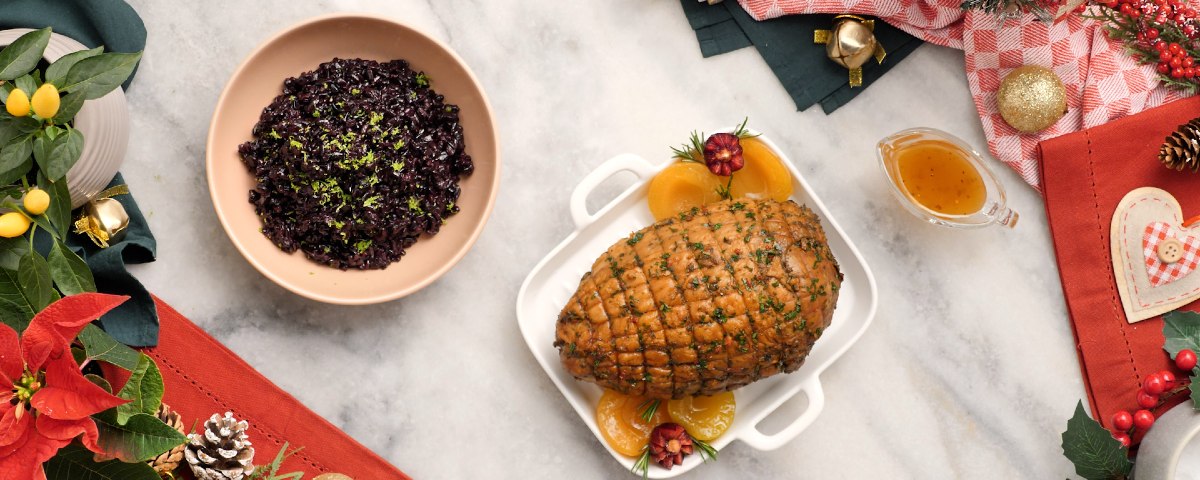 Ave de Natal com Molho de Damasco e Arroz Negro