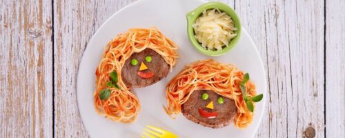 Escalopinho de Filé Mignon com Capelini ao Sugo