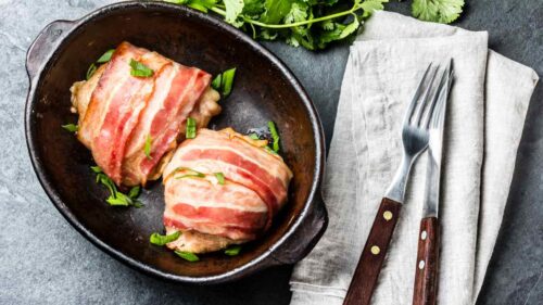 Frango com Molho de Iogurte e Bacon