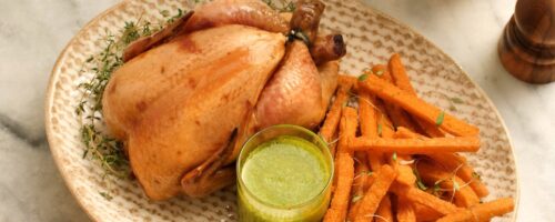 Frango de Padaria com Polenta e Pesto de Rúcula
