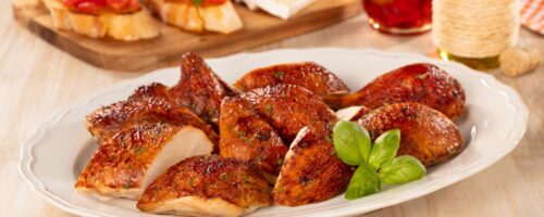 Frango de Padaria com Ervas Seara acompanhado de Bruschettas de Tomates e Queijo Brie