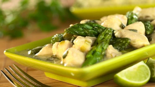 Frango e Aspargos ao Molho de Limão