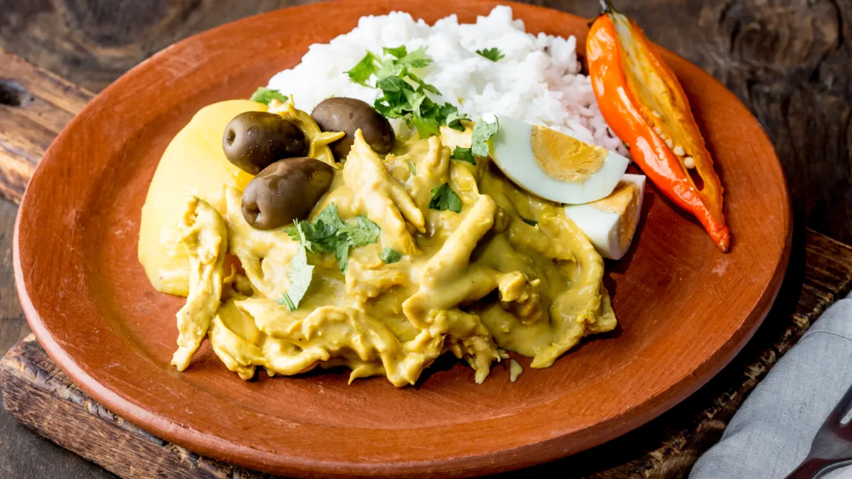 Frango Cremoso Peruano (Ají de frango)
