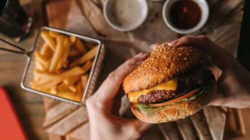 Molho para hambúrguer: 13 opções para turbinar o seu sanduíche