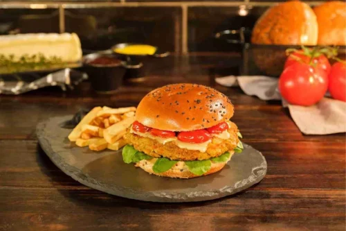 Hambúrguer de frango empanado: 6 dicas para variar no sabor