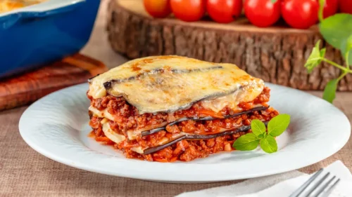 Lasanha de berinjela com carne moída