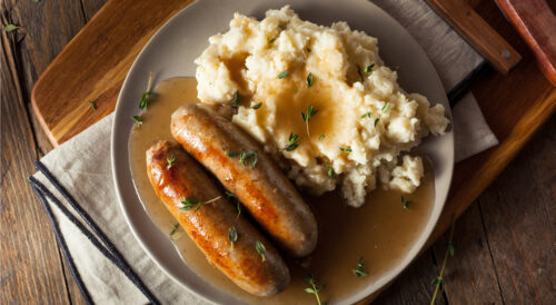 Linguiça ao Molho Diabo com Purê Cremoso de Batatas