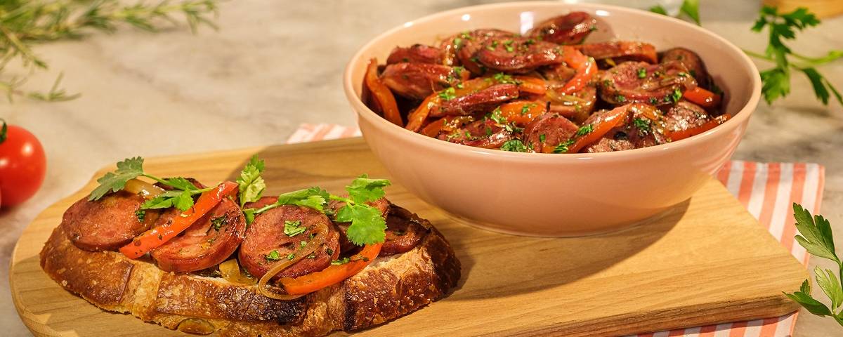 Linguiça Calabresa Acebolada