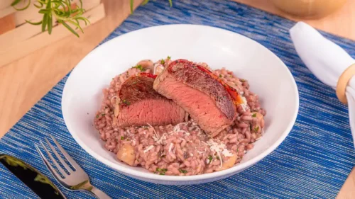 Medalhão de Alcatra com Risoto de Cogumelos