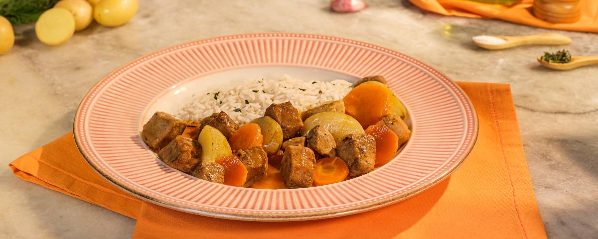 Picadinho de Carne Suína com Legumes