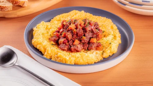 Ragu de Carne com Canjiquinha