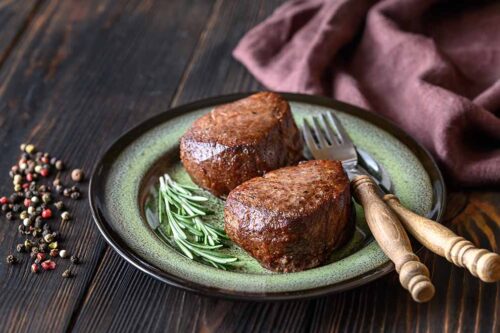 Jantar leve com filé mignon bovino: ideias imperdíveis